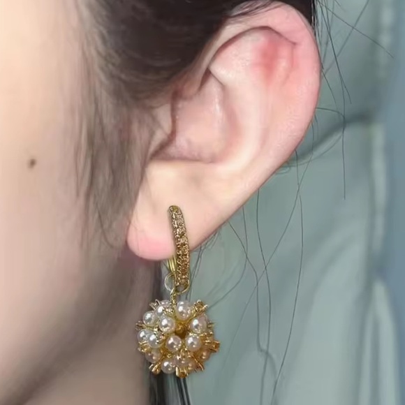 Anthropologie Gold Pearl Drop Earrings - Picture 7 of 10